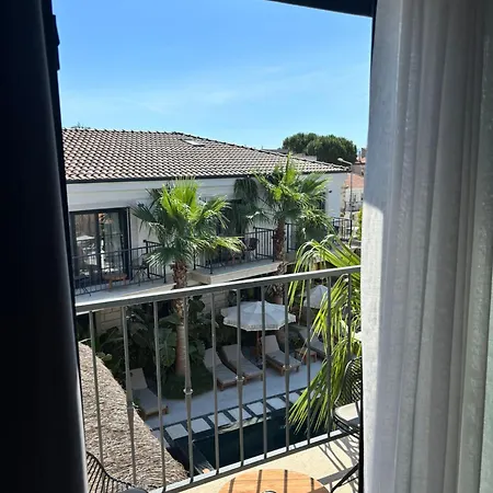 Surga Alacati Hotel